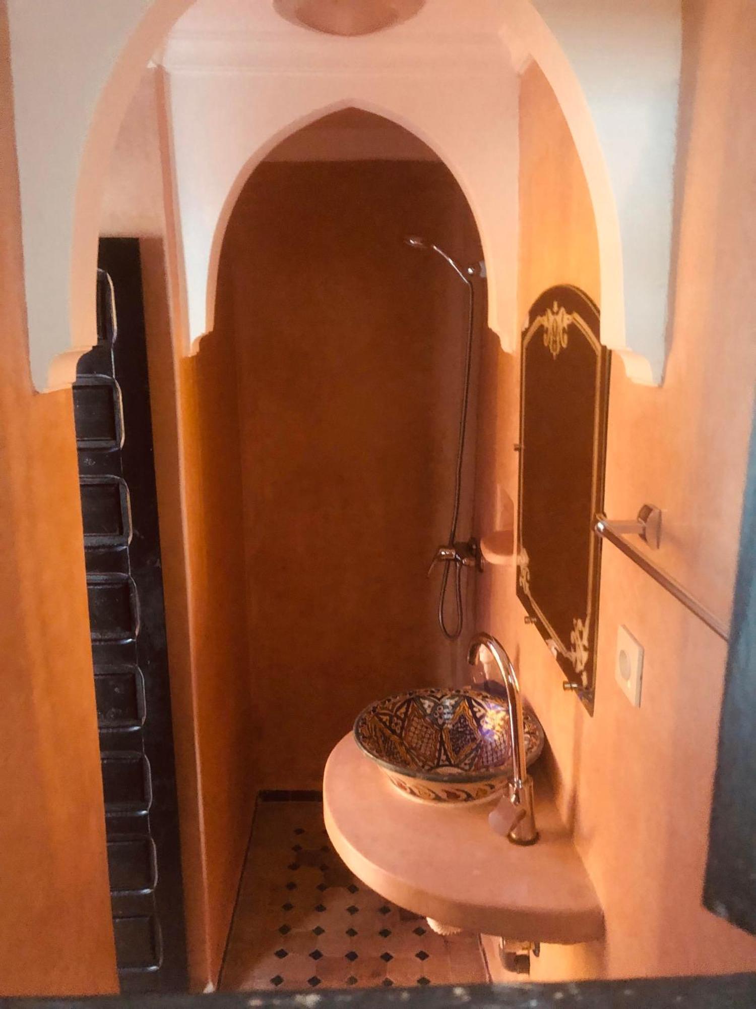 Quarya Assiyahia - Riad Camilia- Maison Entiere Avec Piscine Marrakesh Ngoại thất bức ảnh