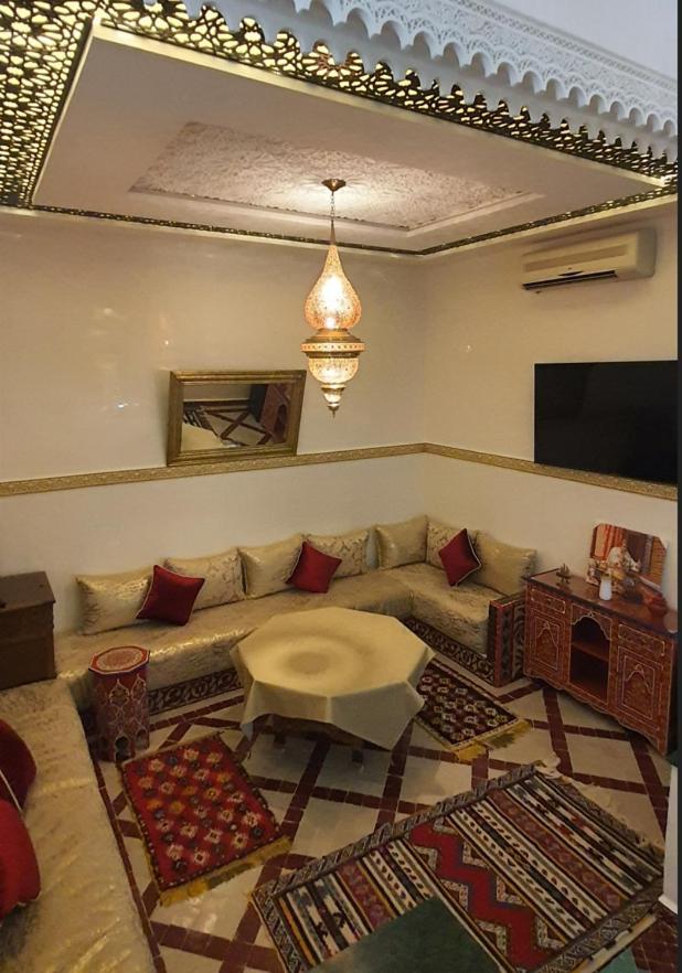 Quarya Assiyahia - Riad Camilia- Maison Entiere Avec Piscine Marrakesh Ngoại thất bức ảnh